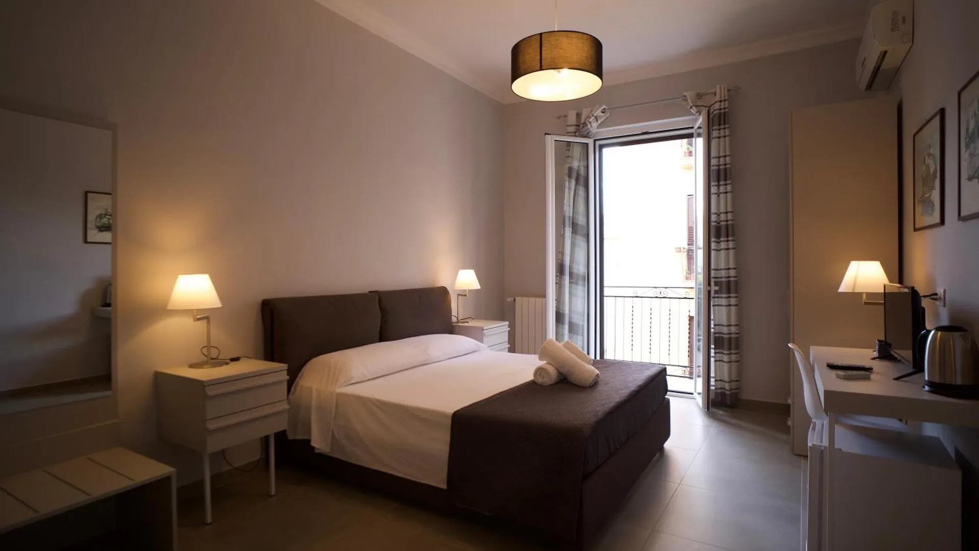 Donna Franca Rooms And Suite Palermo Penzion